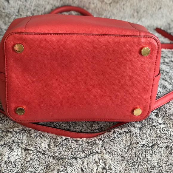 Micheal Kors Coral Greenwich Satchel Crossbody - Picture 4 of 7
